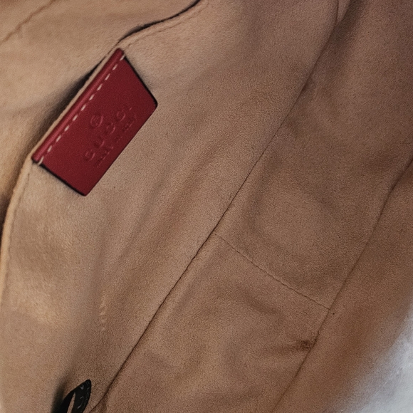 Gucci Marmont Mini Crossbody Bag - Picture 8 of 11